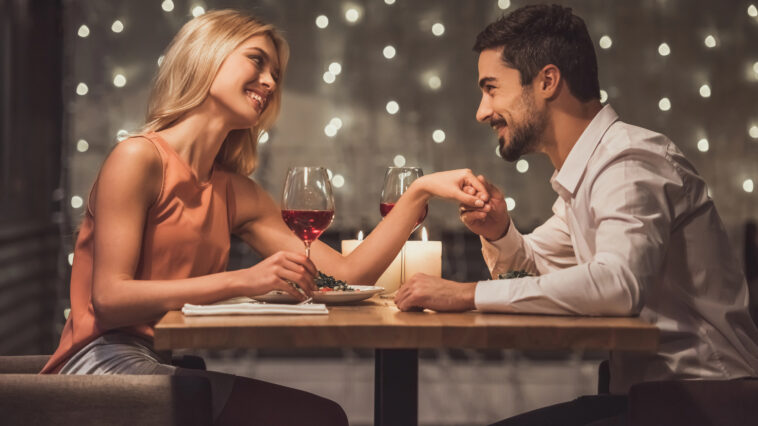 Die Psychologie des exklusiven Datings: Warum Diskretion und Anspruch Hand in Hand gehen